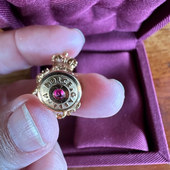 Dolce and Gabbana 18k gold diamond and ruby crown motif with bee cuff links - Picture 3 of 5